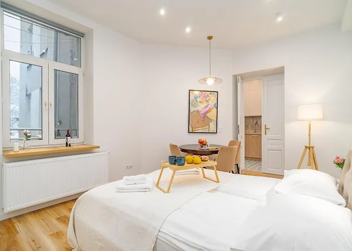 Design Kazimierz, Old Town Area